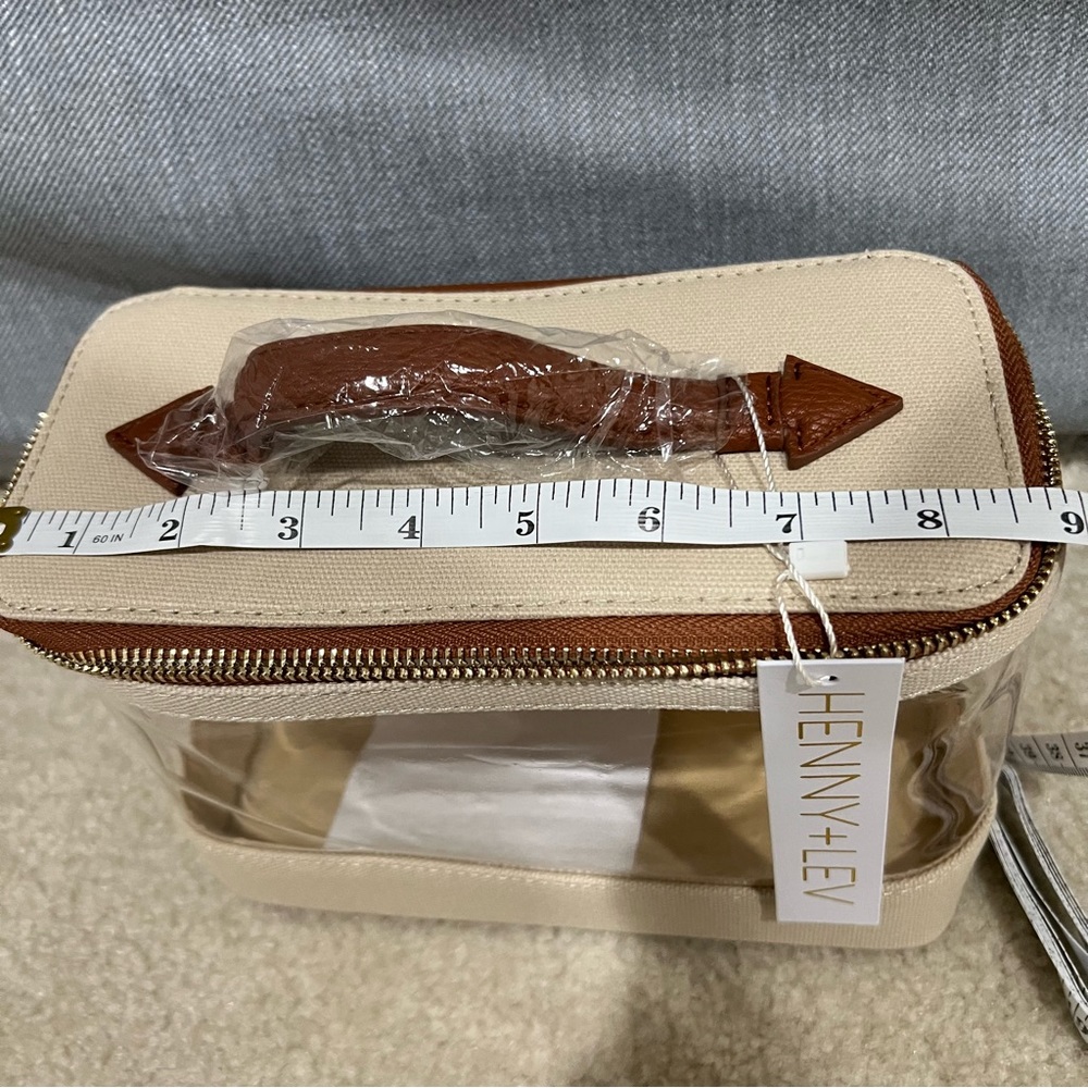 Henny+Lev The Max Makeup Trunk - Picture 4 of 6